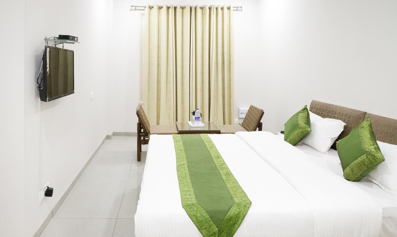 Itsy Hotels Kamron Mohali 外观 照片